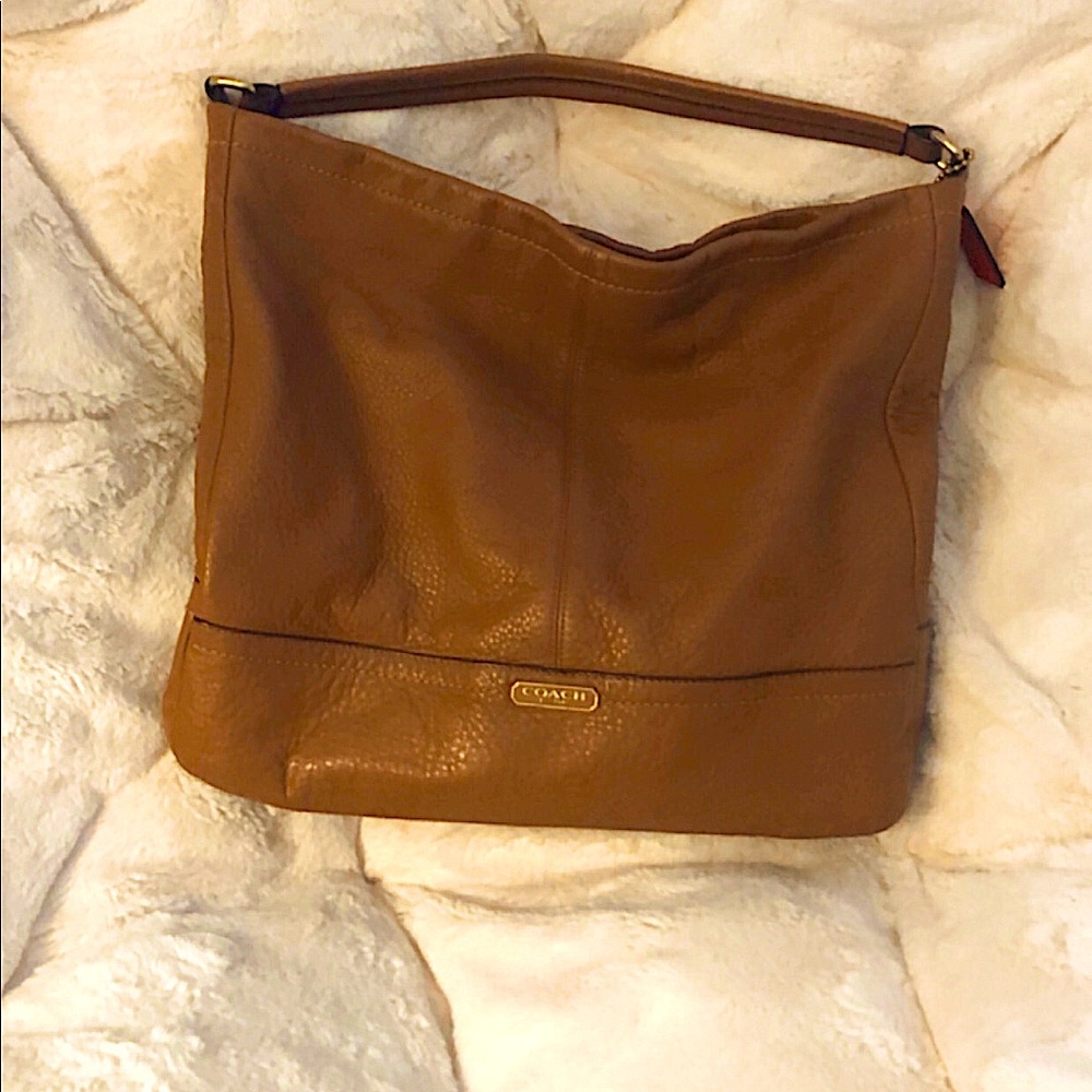 EUC Coach Soft Pebble Leather Tan Shoulder bag